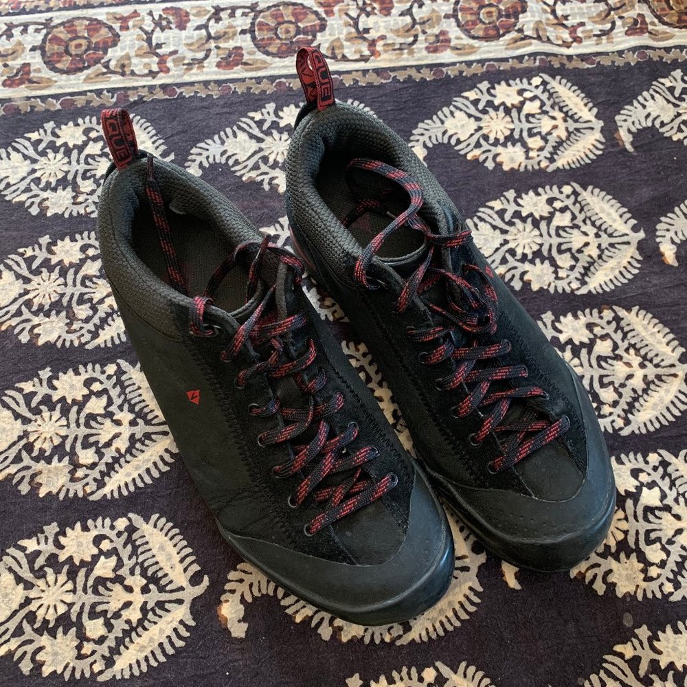 Vasque Hiking Walking Shoes - Vibram Sole - US9.5
